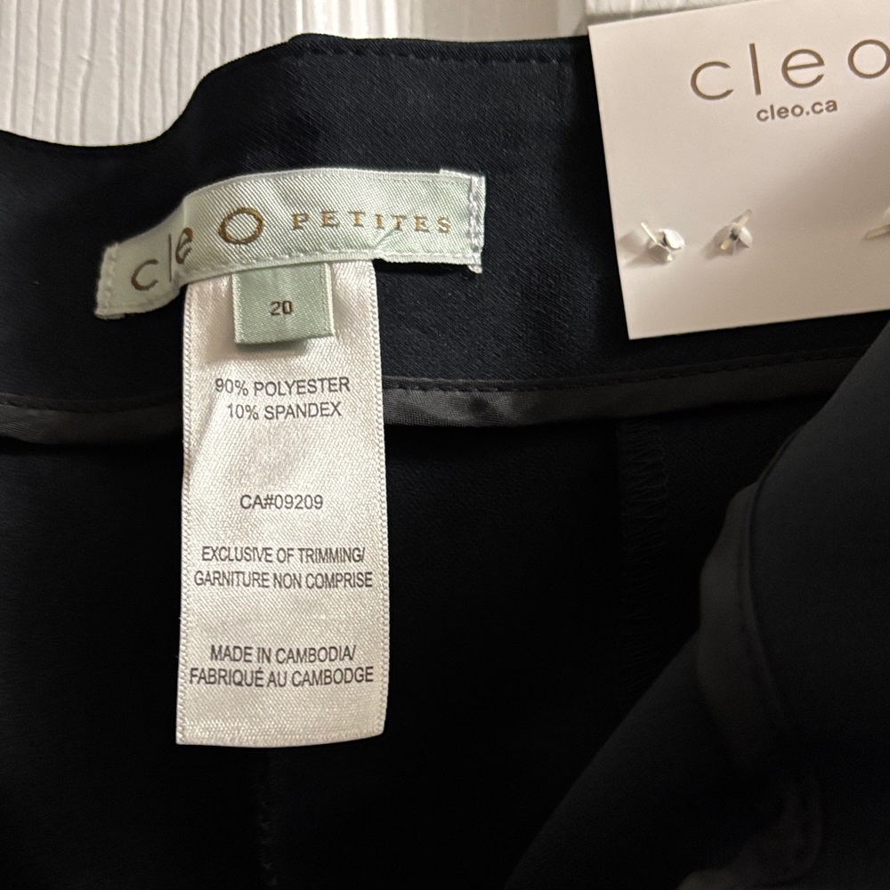 Women’s Black Pants - Picture 3 of 5